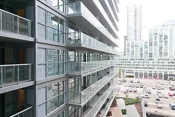 Hotel Life Suites - Front And Spadina Toronto