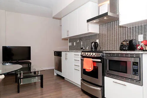 Hotel Life Suites - Front And Spadina Toronto