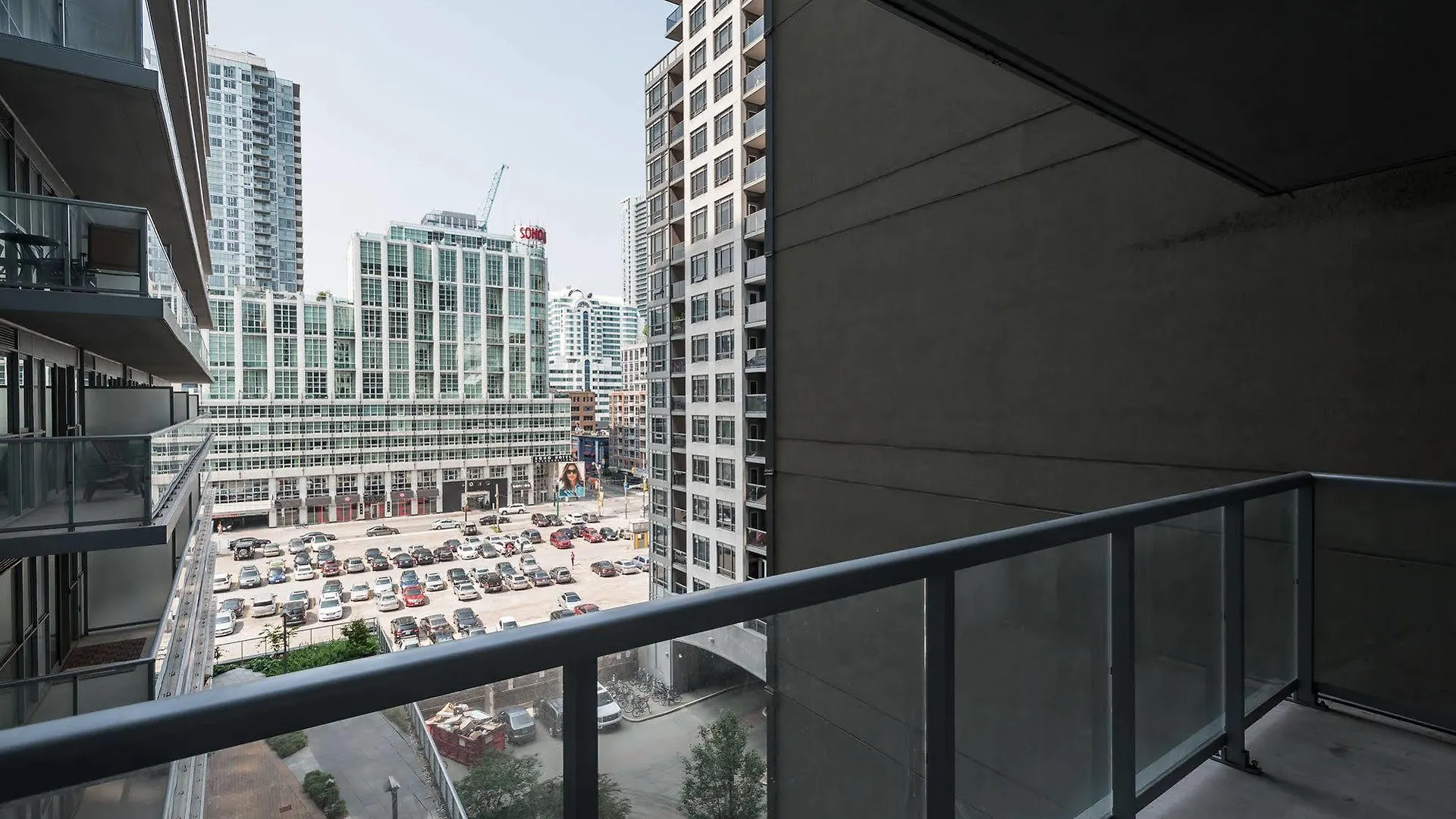 Life Suites - Front And Spadina Toronto 3*,  Canada